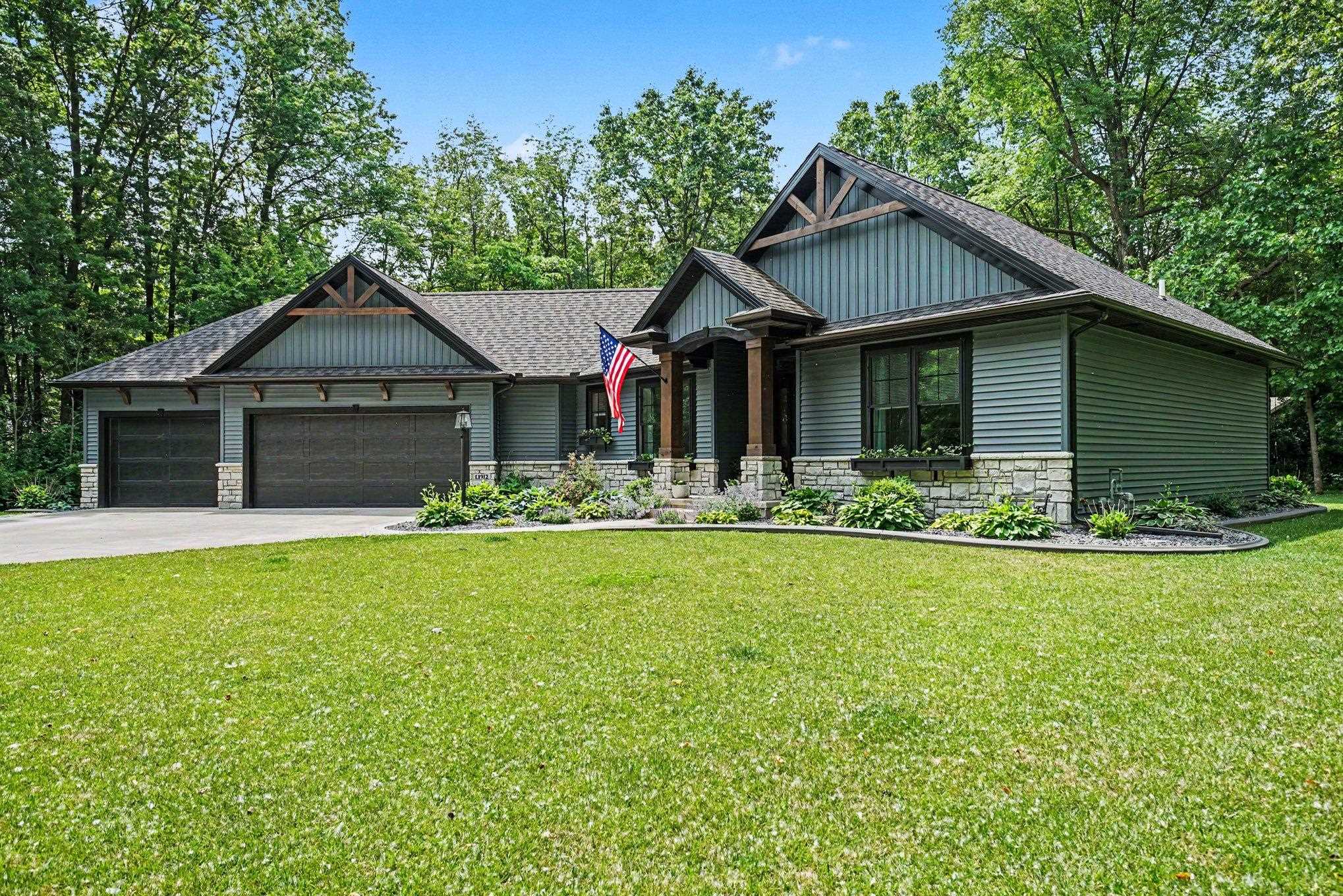 13912 Shavano Peak Drive Middlebury IN 46540