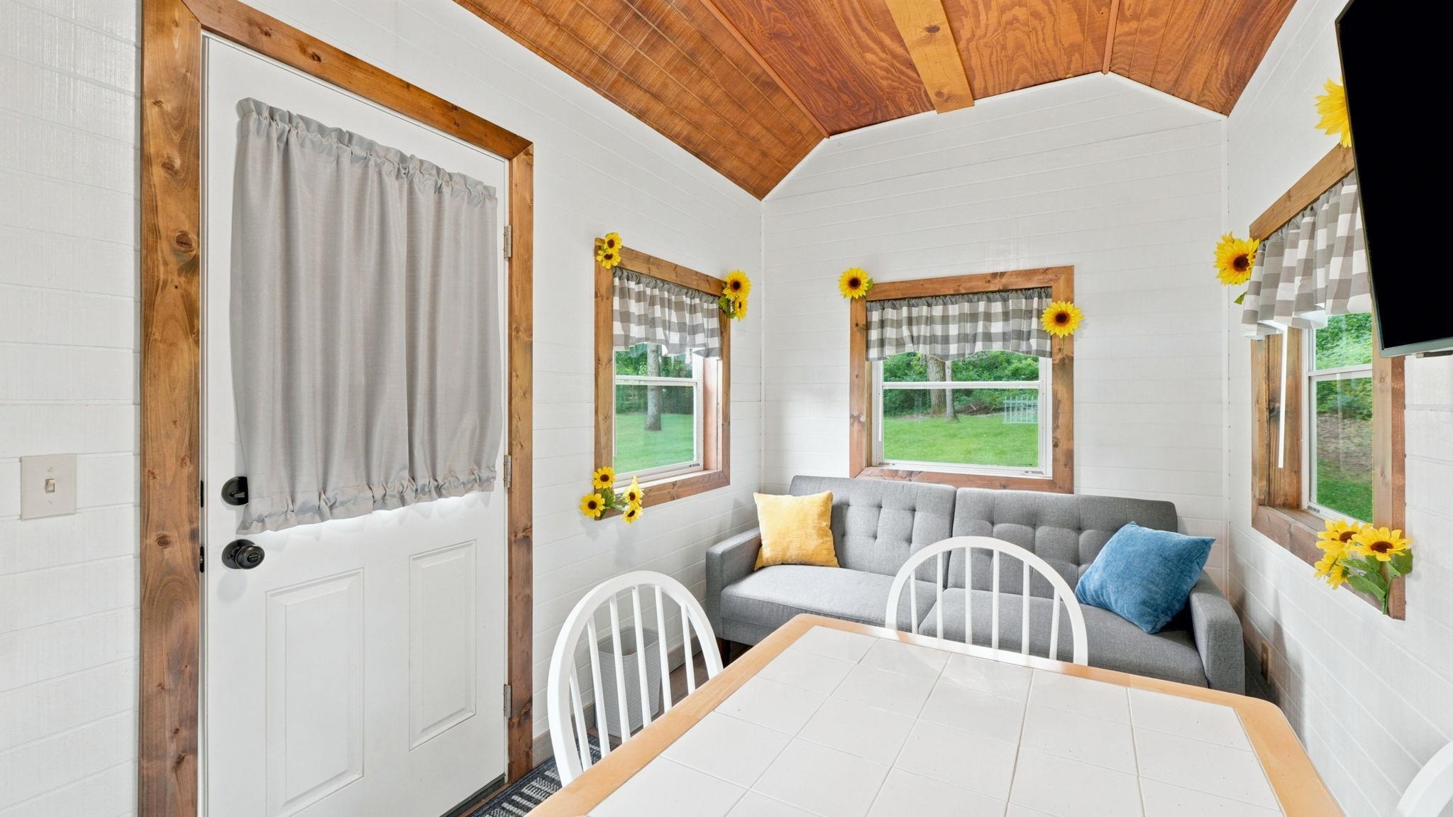 3055 S Trail Ridge Road Warsaw IN 46580