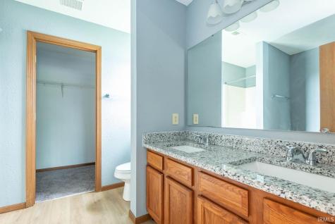 542 S Cobblestone Court Bloomington IN 47403