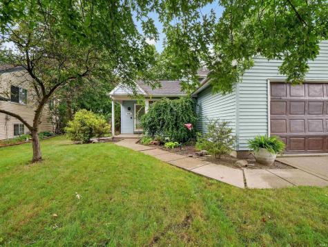 6521 Pine Meadows Lane Fort Wayne IN 46835