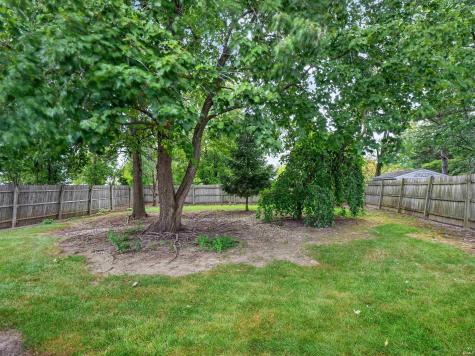 6521 Pine Meadows Lane Fort Wayne IN 46835