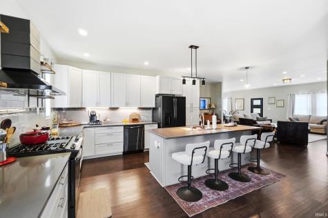 6033 N 200 E Road Huntington IN 46750