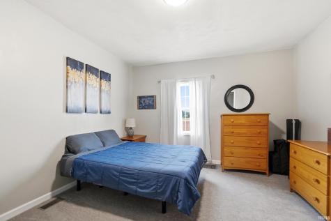 6033 N 200 E Road Huntington IN 46750