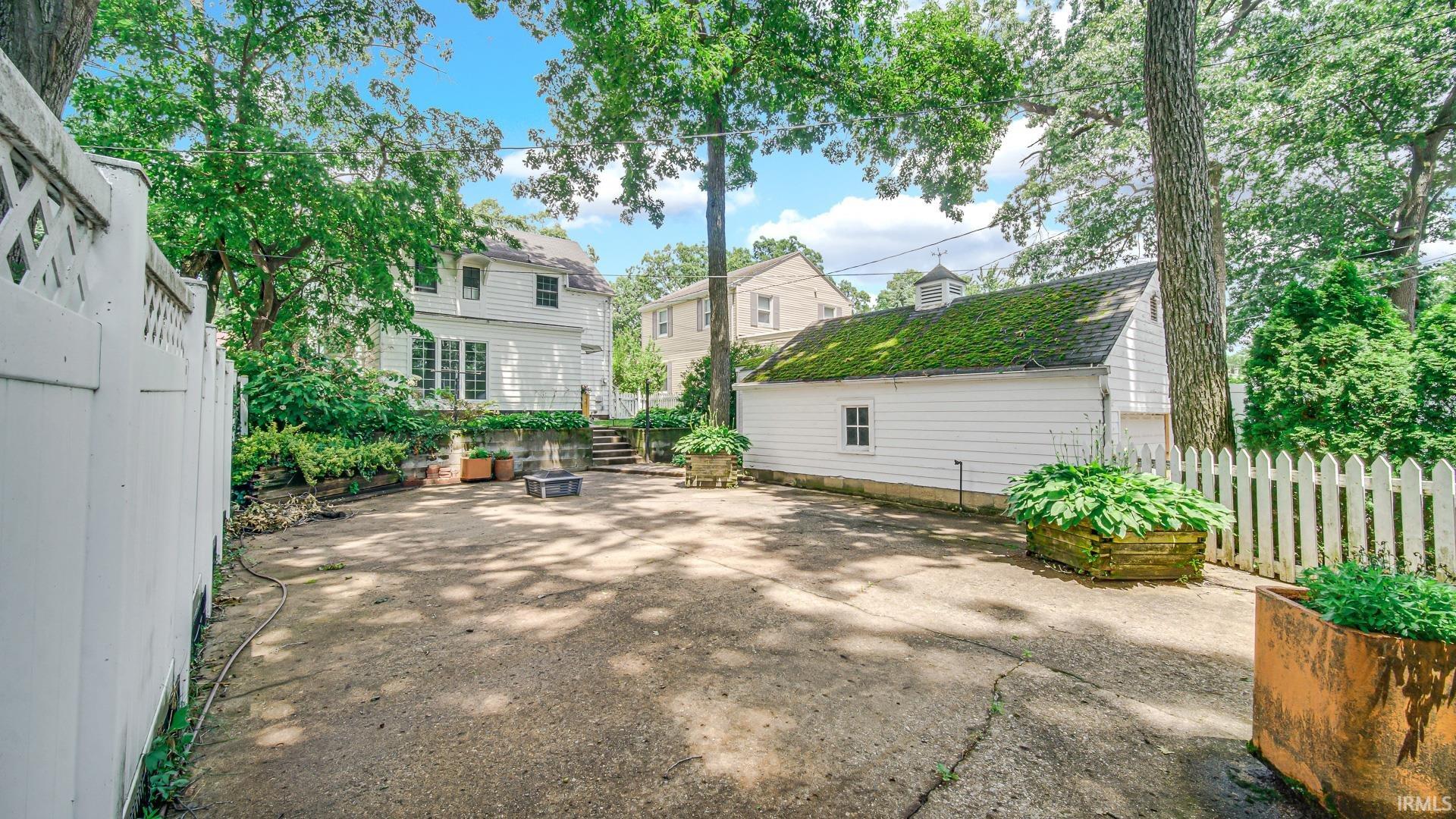 917 W Lawrence Street Mishawaka IN 46545