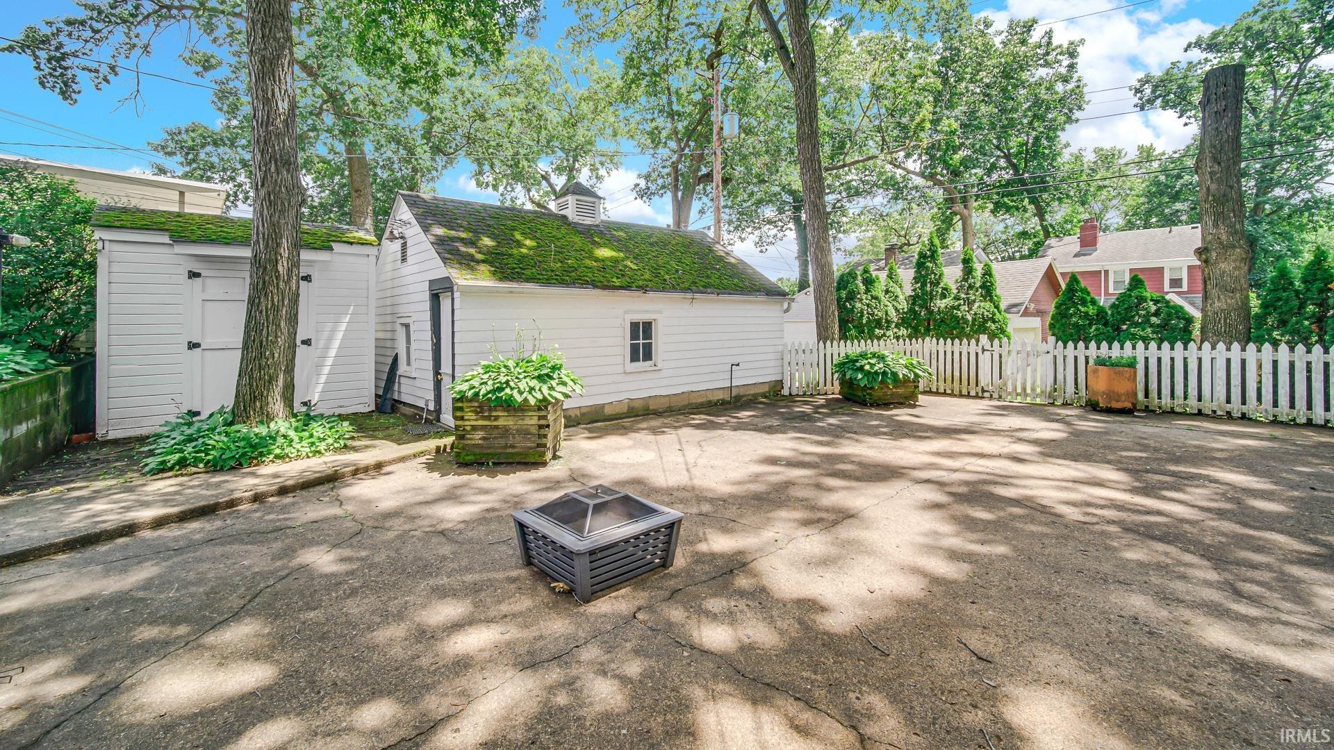 917 W Lawrence Street Mishawaka IN 46545