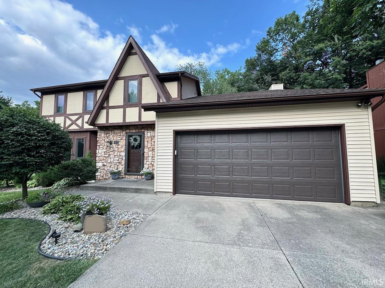 1834 Forest Edge Drive Mishawaka IN 46544