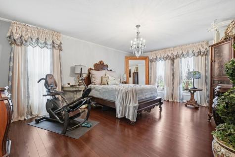 92 W Golfbrook Drive Portland IN 47371