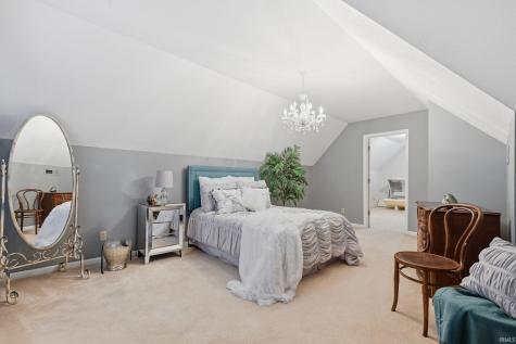 92 W Golfbrook Drive Portland IN 47371