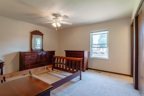 7601 Rock Creek Lane Evansville IN 47711