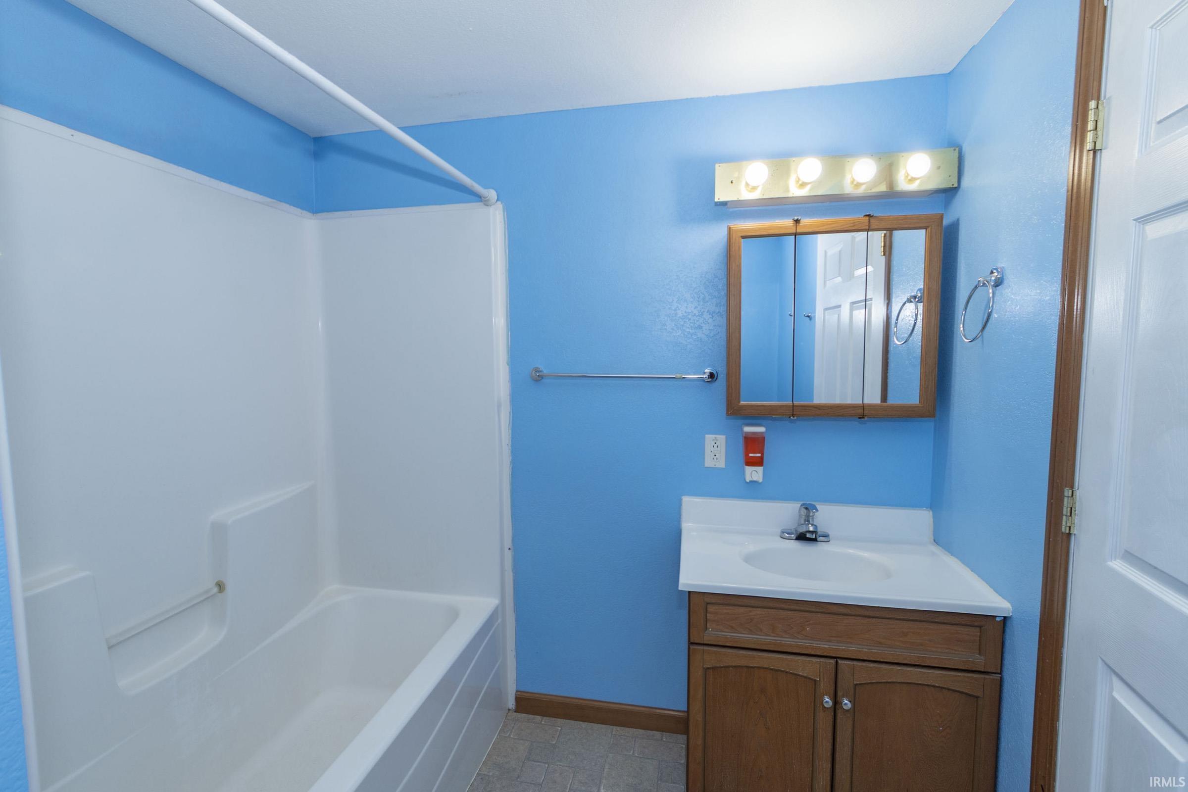 2611 Wynnewood Ct Court Goshen IN 46526