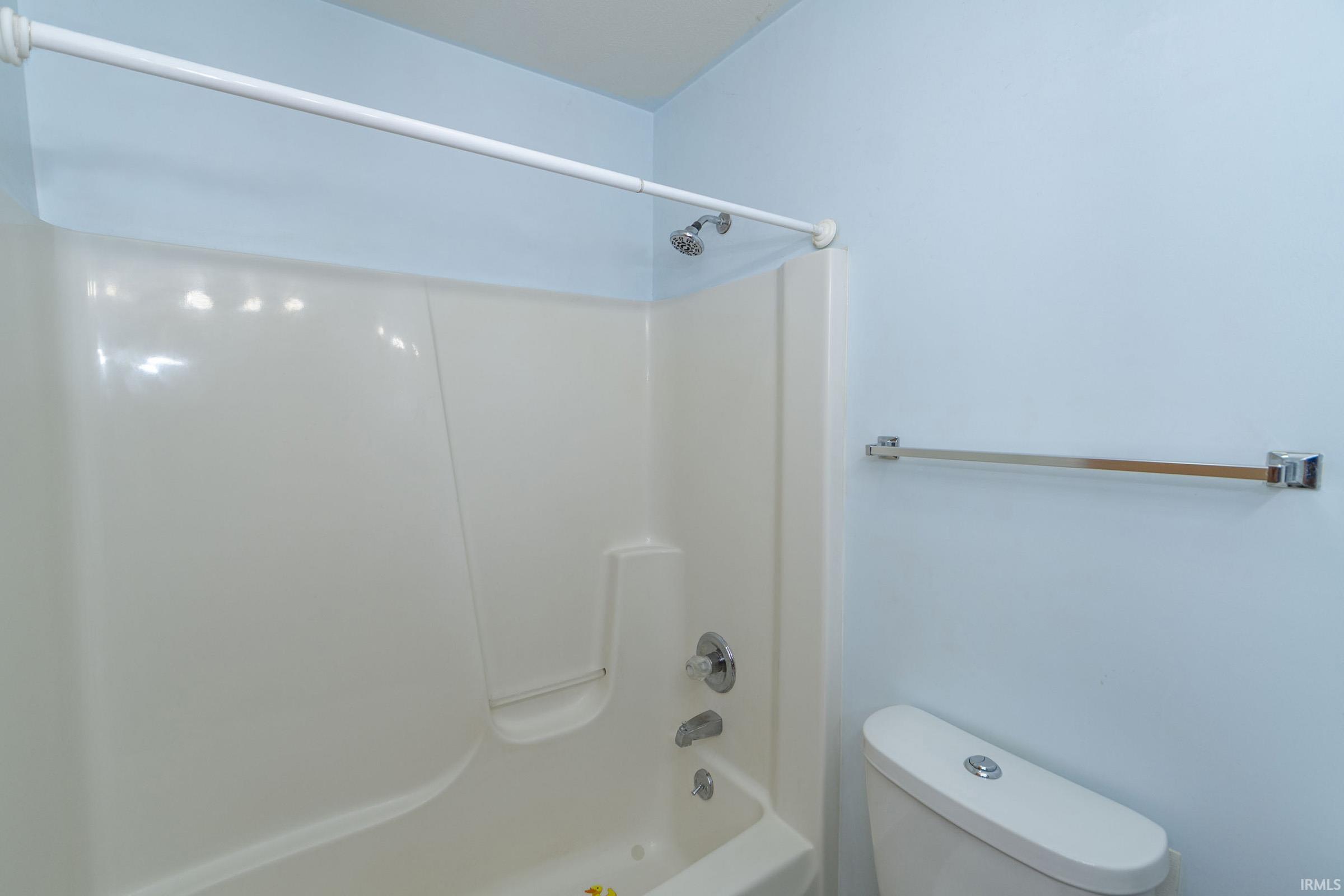 2611 Wynnewood Ct Court Goshen IN 46526