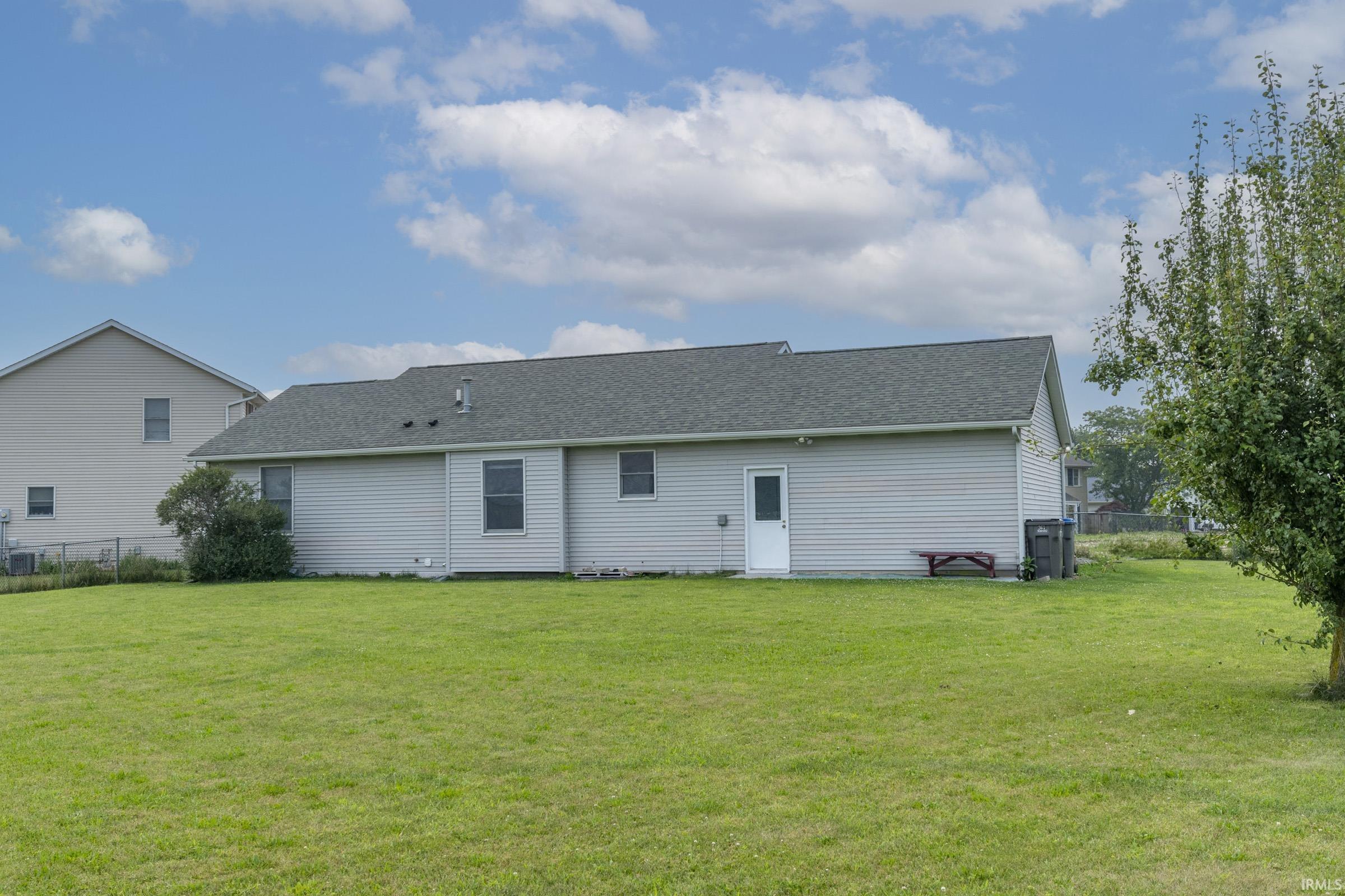 2611 Wynnewood Ct Court Goshen IN 46526
