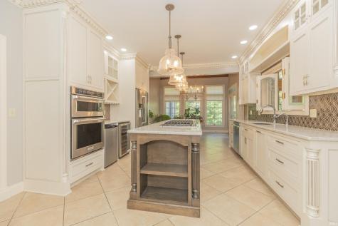 8310 Remington Drive Evansville IN 47711