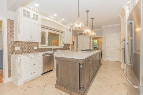 8310 Remington Drive Evansville IN 47711