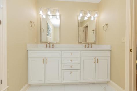 8310 Remington Drive Evansville IN 47711