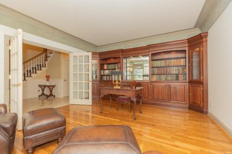 8310 Remington Drive Evansville IN 47711