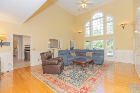 8310 Remington Drive Evansville IN 47711