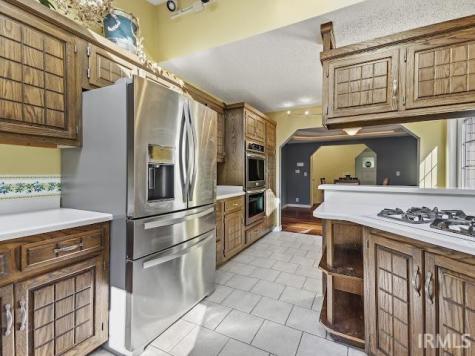 1609 S 525 E Marion IN 46953