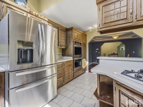 1609 S 525 E Marion IN 46953
