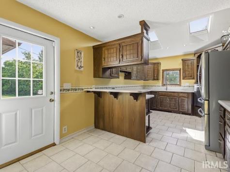 1609 S 525 E Marion IN 46953
