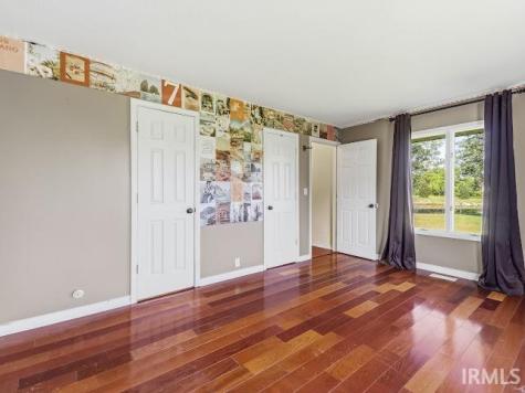 1609 S 525 E Marion IN 46953