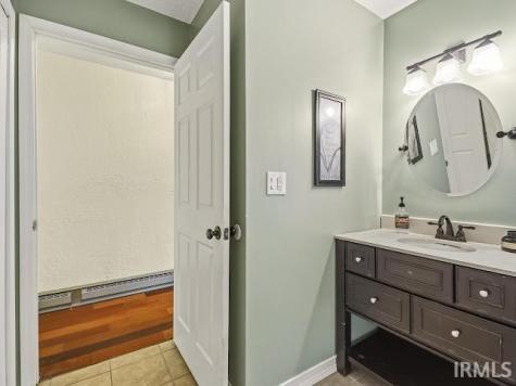 1609 S 525 E Marion IN 46953
