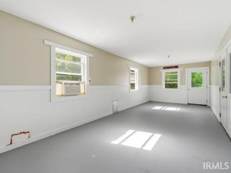 1609 S 525 E Marion IN 46953