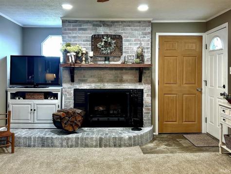 301 W Illinois Street Farmersburg IN 47850