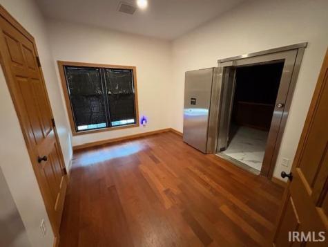 203 NE 1st. Street Loogootee IN 47553