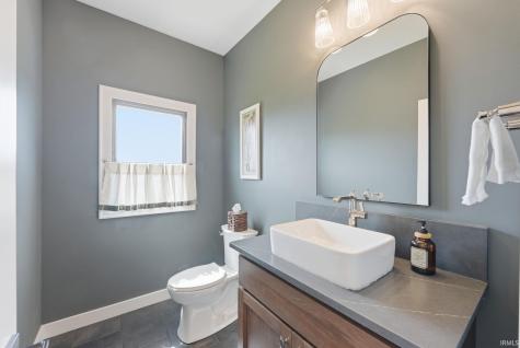 10664 Chestnut Creek Boulevard Fort Wayne IN 46814