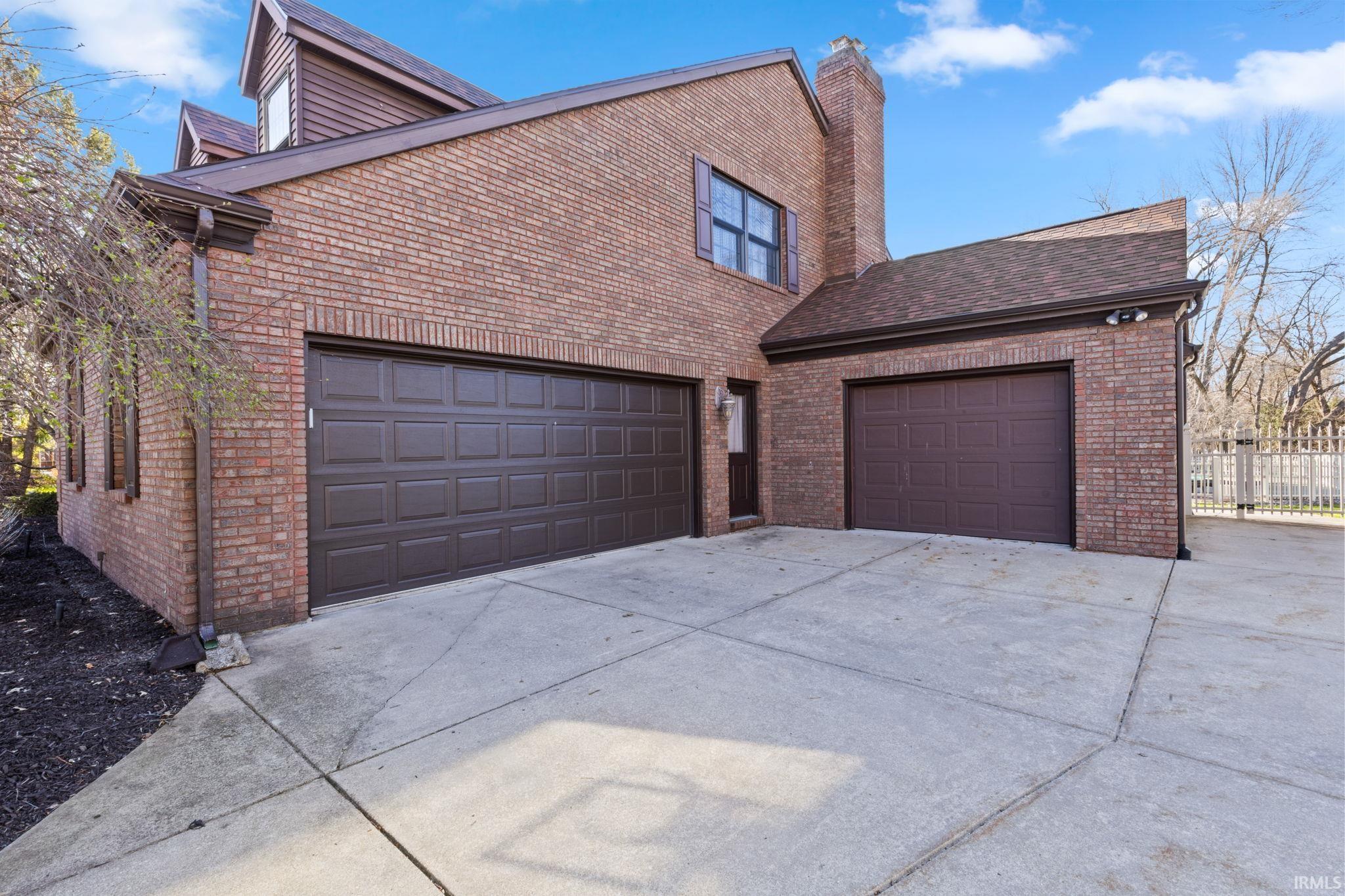54511 Hunters Court Elkhart IN 46514