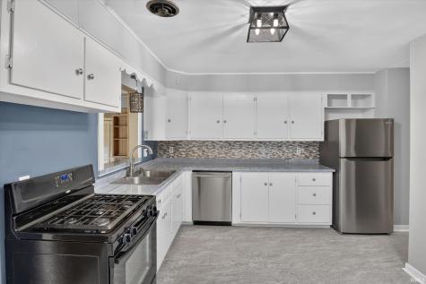 227 Devonshire Drive South Bend IN 46615