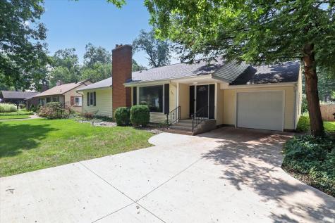 227 Devonshire Drive South Bend IN 46615