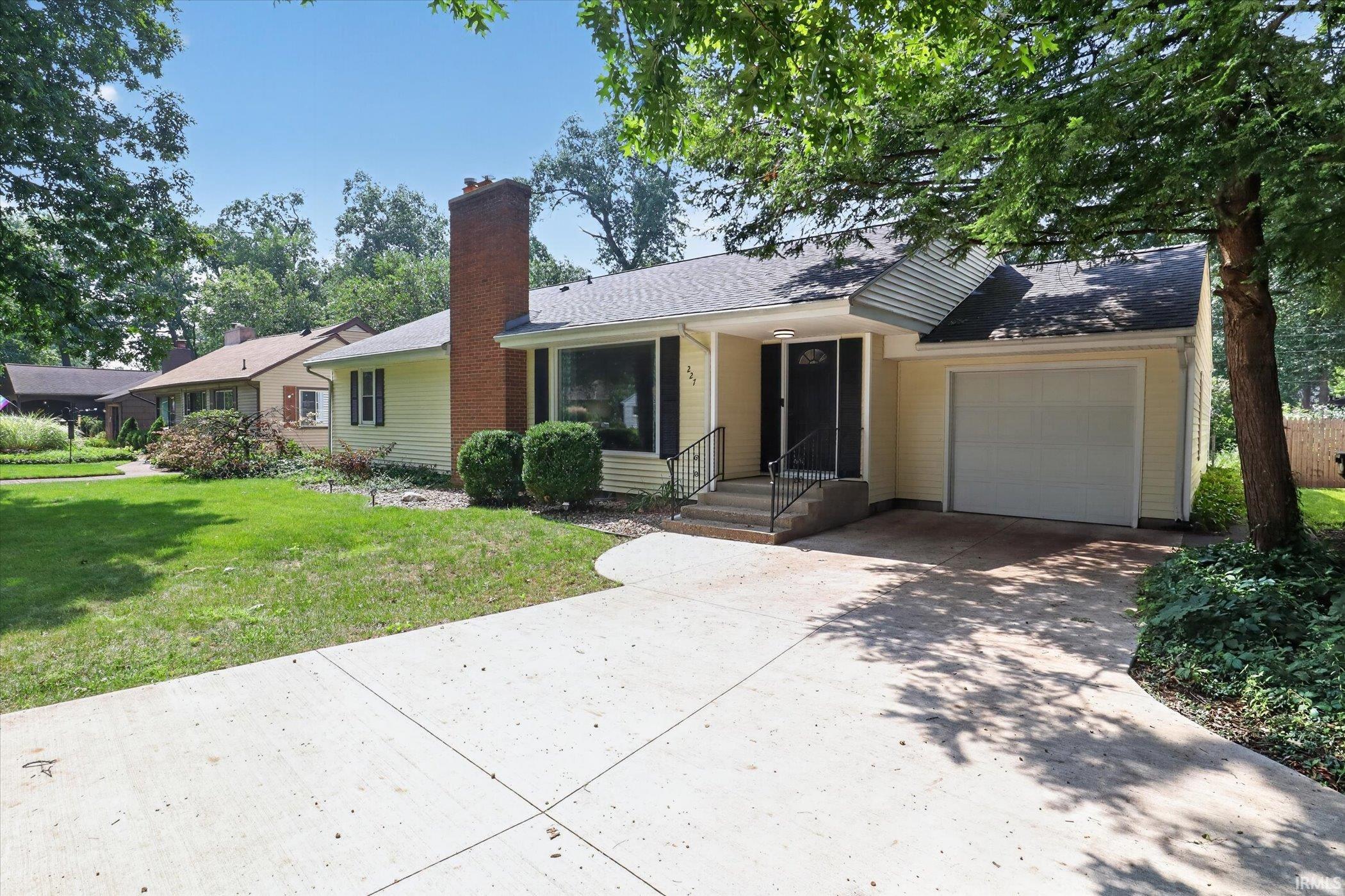 227 Devonshire Drive South Bend IN 46615