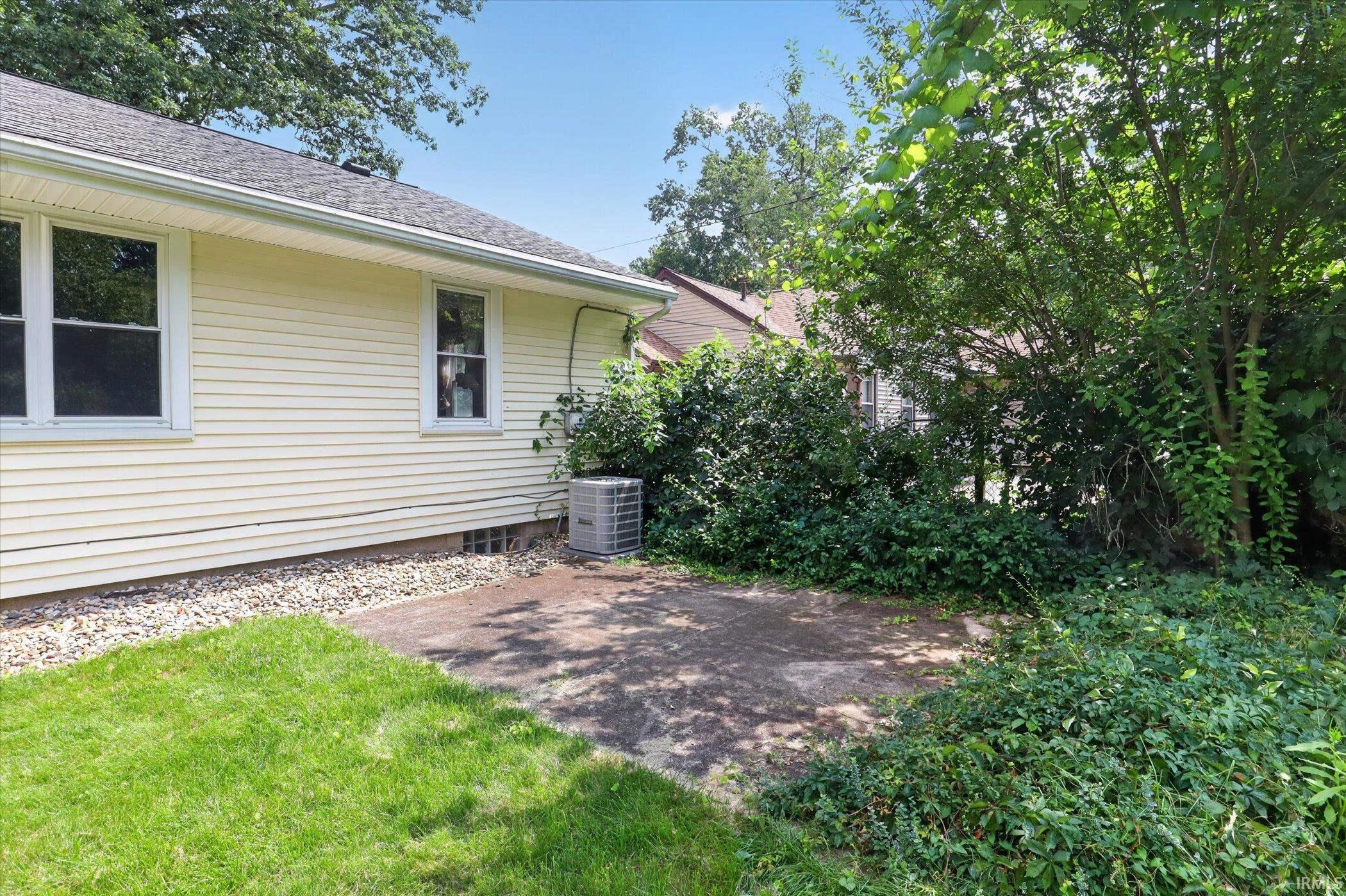227 Devonshire Drive South Bend IN 46615