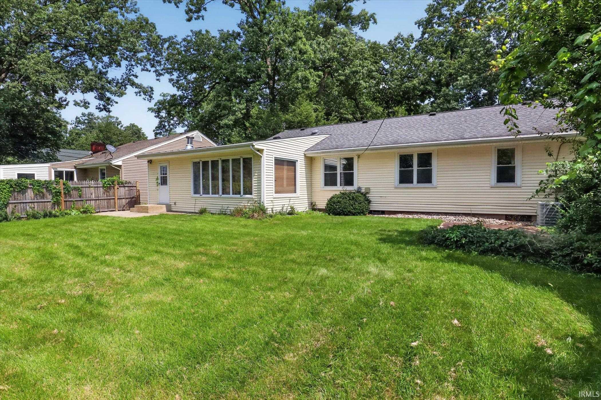 227 Devonshire Drive South Bend IN 46615