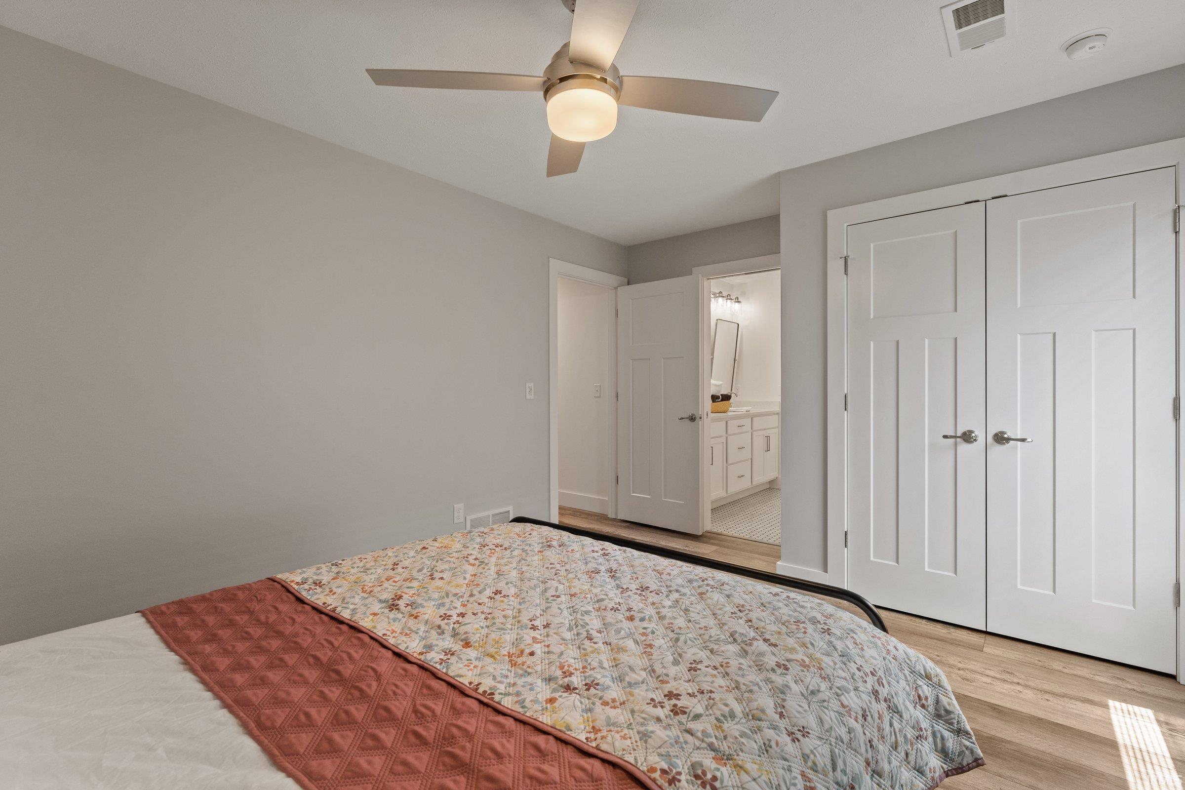 922 N Hill Street South Bend IN 46617