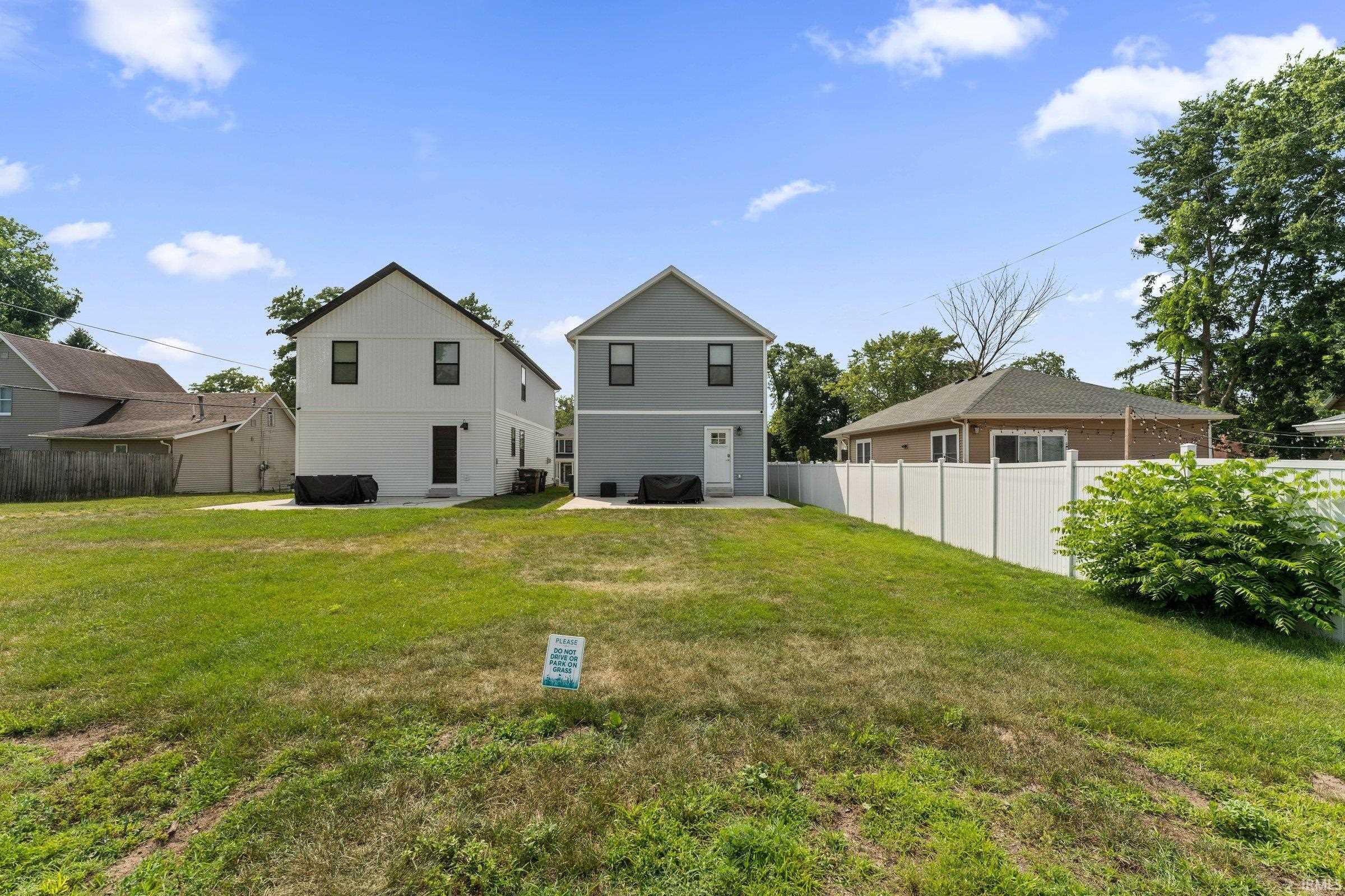 922 N Hill Street South Bend IN 46617