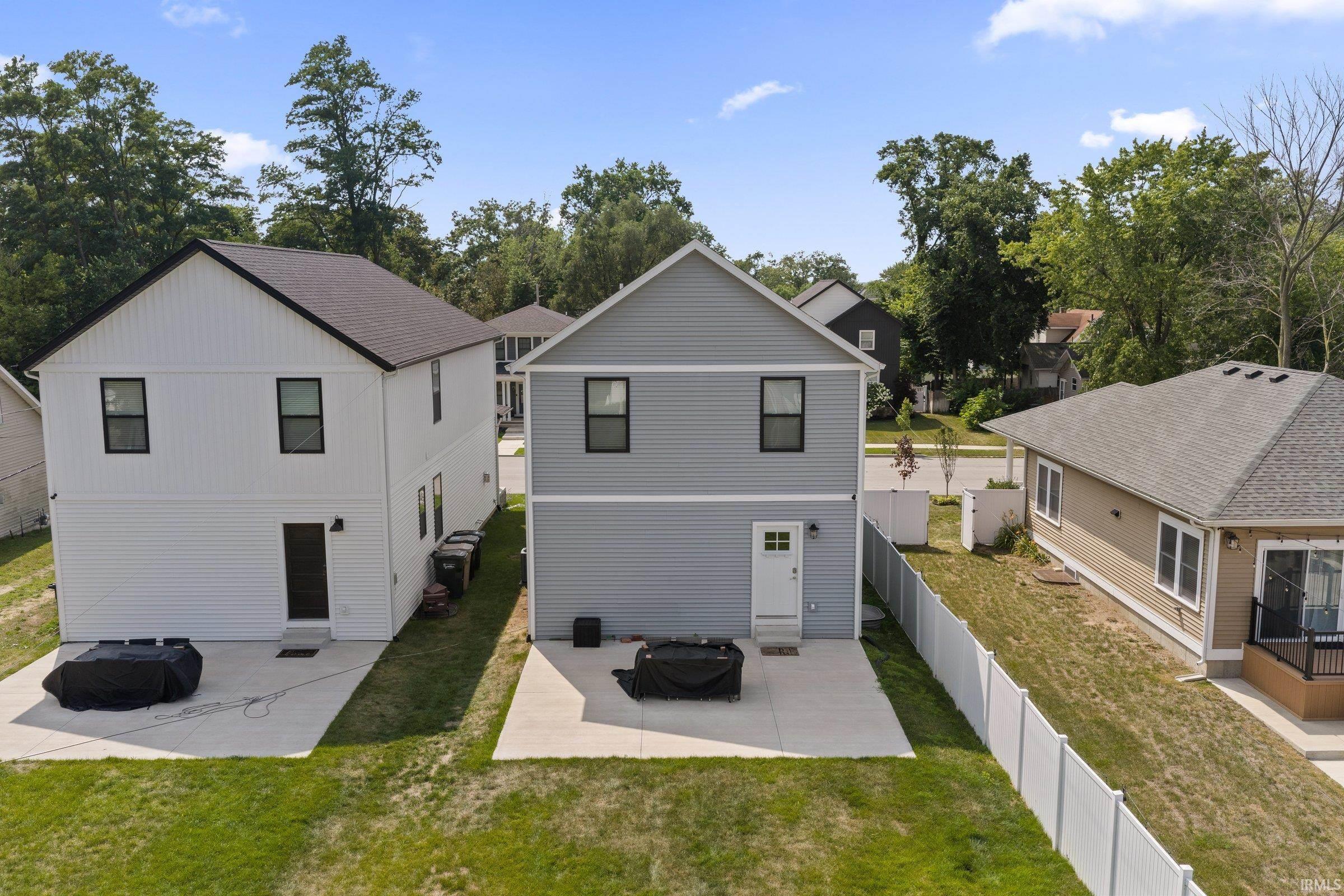 922 N Hill Street South Bend IN 46617