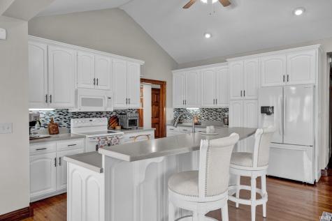 303 Glenview Drive Bedford IN 47421