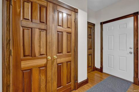 303 Glenview Drive Bedford IN 47421