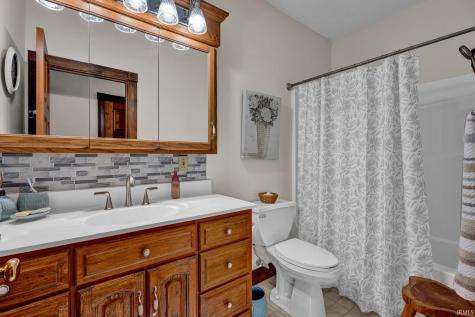 303 Glenview Drive Bedford IN 47421