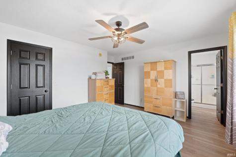 609 Briarfield Drive Fort Wayne IN 46825