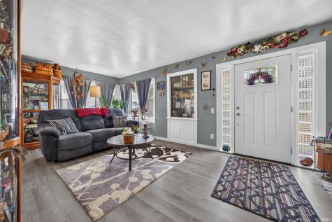 558 E Swayzee Street Marion IN 46952