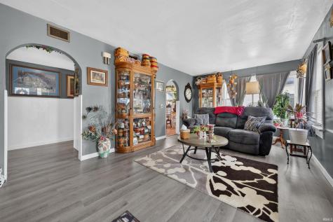 558 E Swayzee Street Marion IN 46952