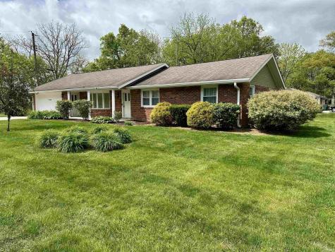 1021 N Brentwood Lane Muncie IN 47304