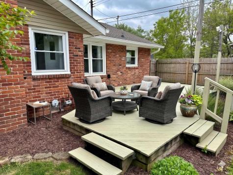 1021 N Brentwood Lane Muncie IN 47304