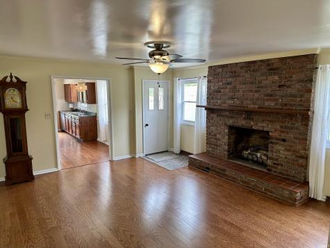 1021 N Brentwood Lane Muncie IN 47304
