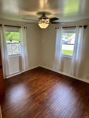 1021 N Brentwood Lane Muncie IN 47304