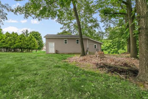 525 S Filbert Street New Carlisle IN 46552